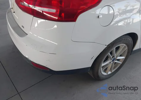 2017 Ford Focus Se z USA, uszkodzony, nr VIN 1FADP3F22HL303059